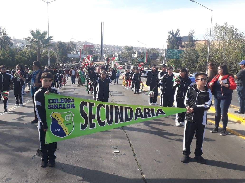 Desfile Revolución 1