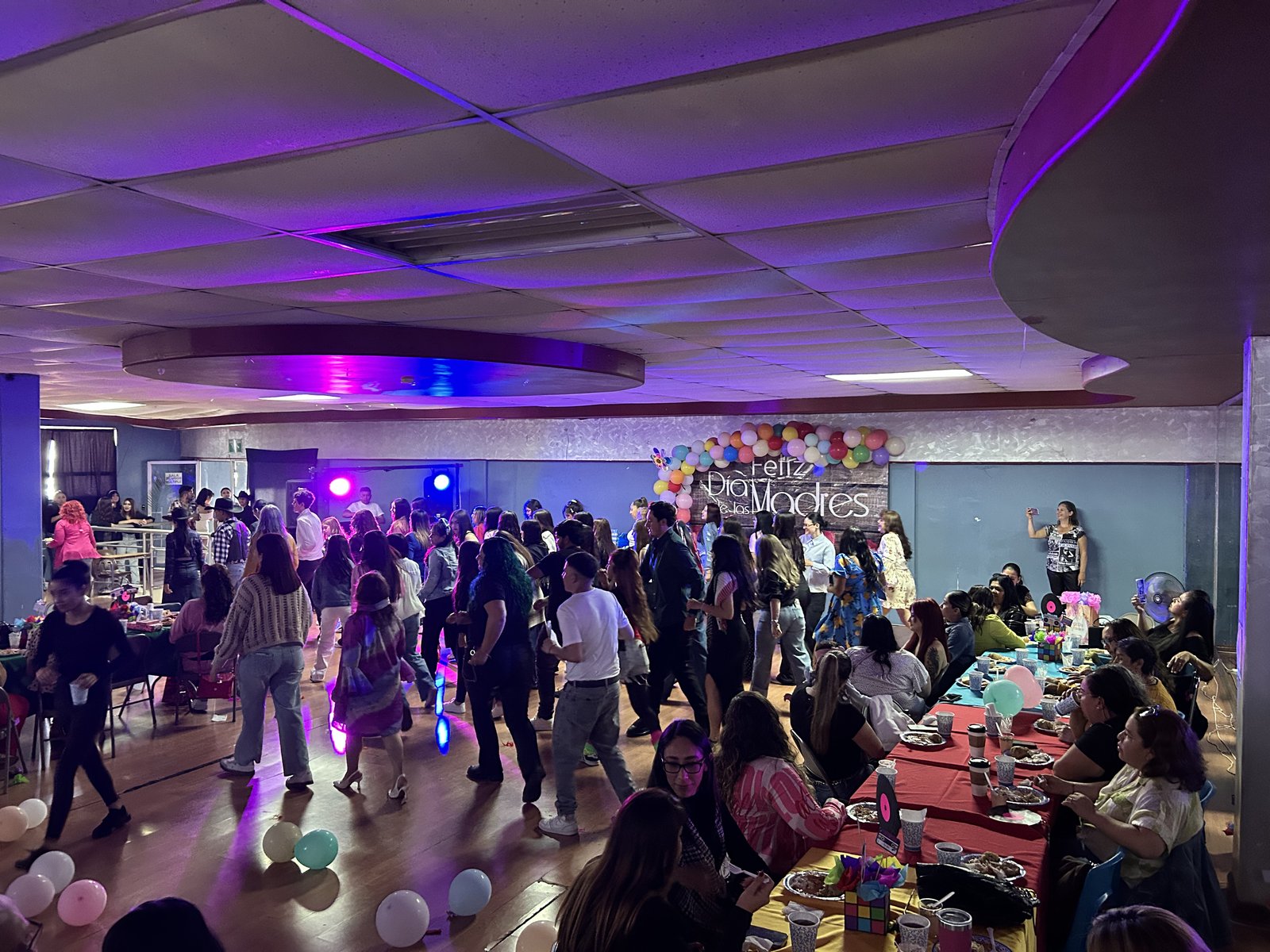 10 de mayo evento
