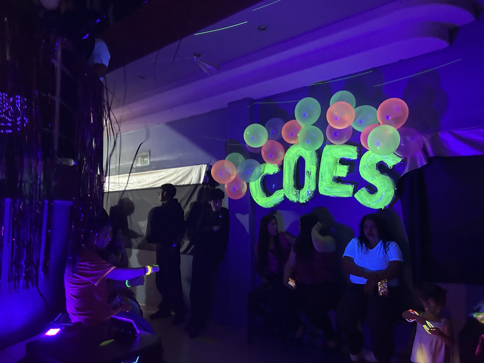 Semana del estudiante - Fiesta neón